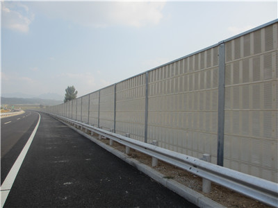 <a href=http://m.amghmuz.cn/news_article?news_id=123>隔聲屏障</a>